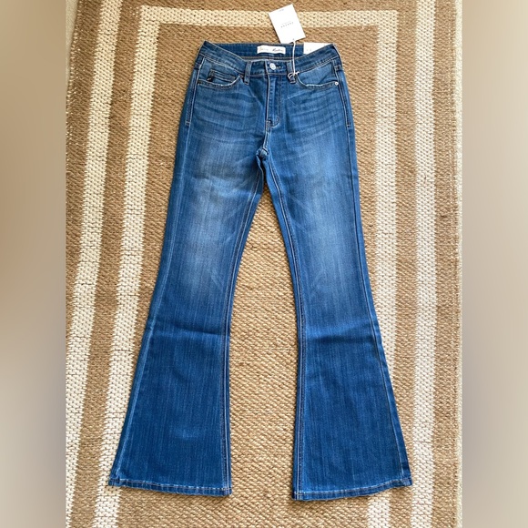 New Short KanCan Flare Leg Jeans Mid-rise 31” Inseam - Picture 5 of 6